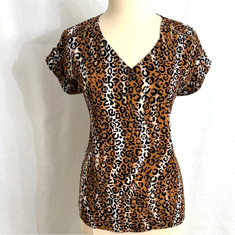 Ava and Grace Women's Short Sleeve Animal Print Blouse, Faux‎ Zip Detail, Size L
